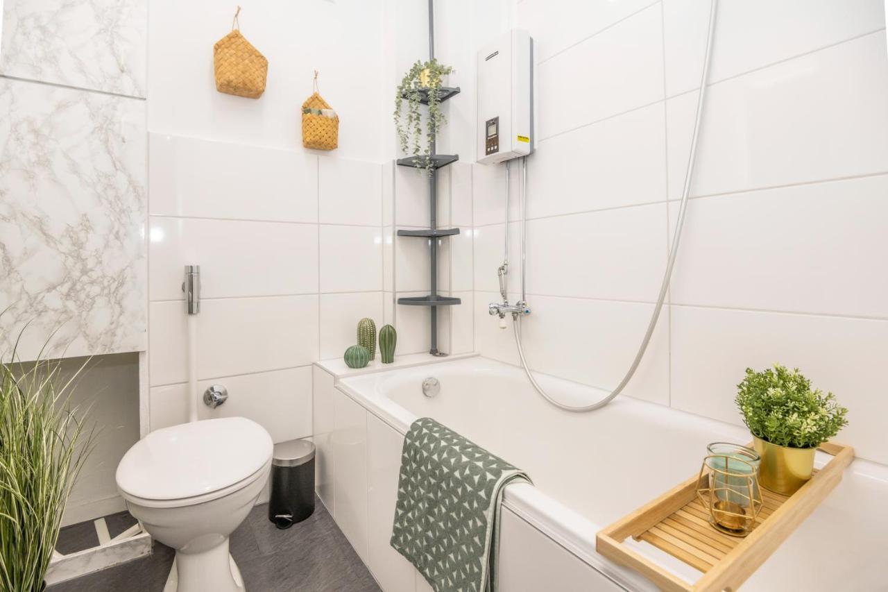 3-Zimmer-Wohnung Nahe Essen City, Bis 5 Personen, Smarttv, Wifi, Balkon ภายนอก รูปภาพ